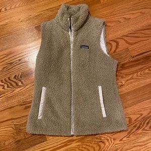 Woman’s large Patagonia vest . Worn 3 times . Great condition